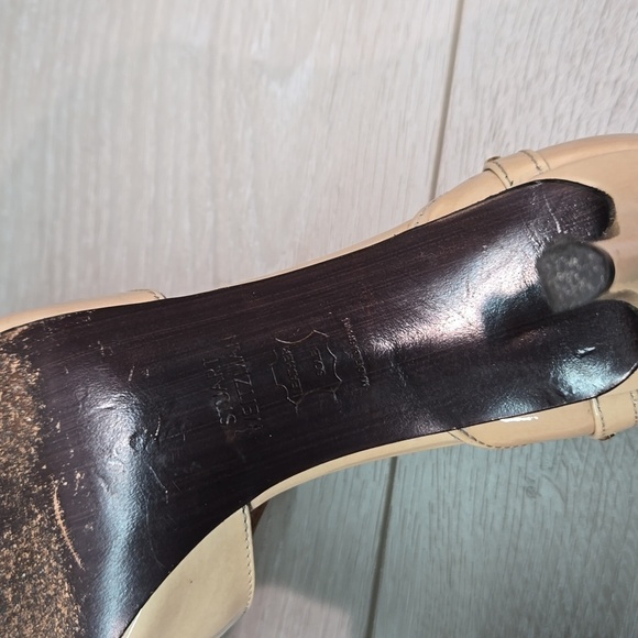 Stuart Weitzman Women Heels Studded Pointed toe shoes sz 8M - Picture 12 of 14